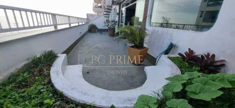 WhatsApp Image 2025-09-27 at 1 - 9