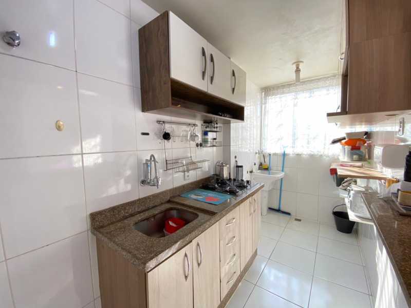 COZINHA COM ARMÁRIO PLANEJADO - 25