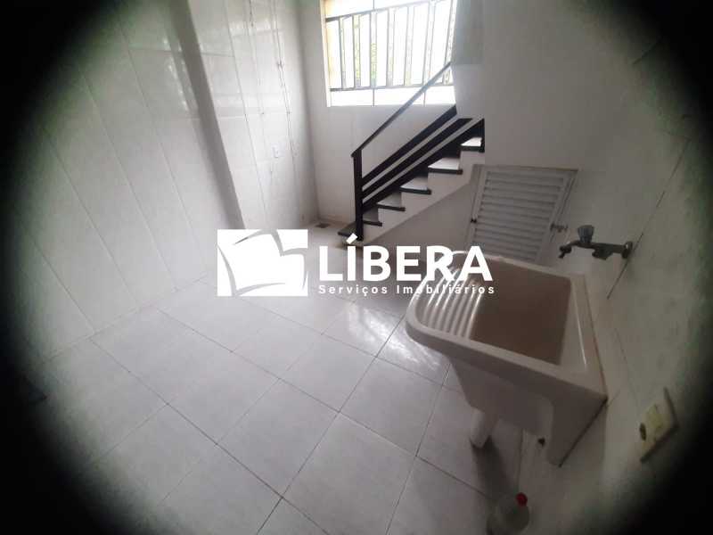 Área Serviço - 26