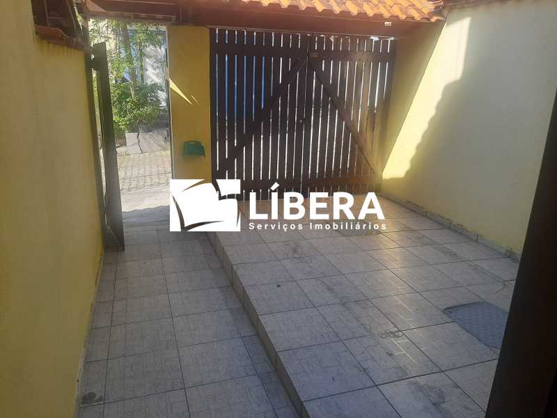 Entrada e garagem - 13