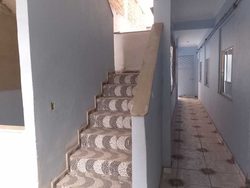 Conheça Acesso ao Terraço do imóvel - Prédio para alugar Avenida Doutor Manuel Teles, Centro, Duque de Caxias - R$ 10.000 - 13103 - 25 Acesso ao Terraço - 25