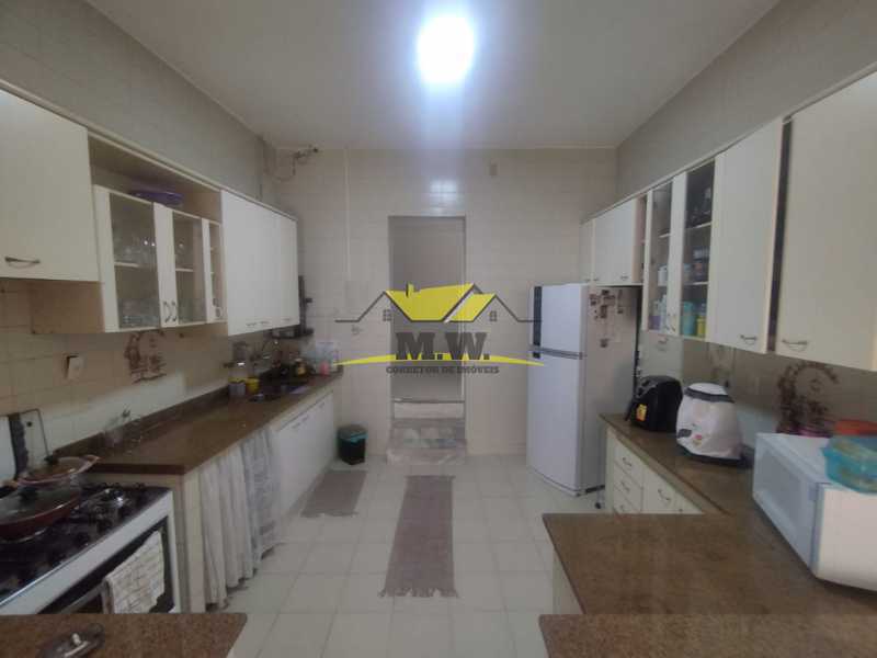 674536b8-bfc6-48e8-9572-e54730 - 7