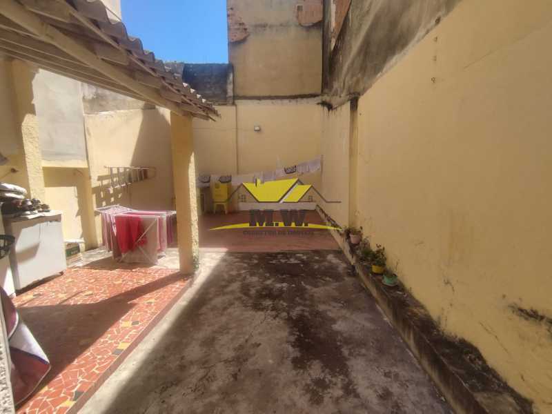 70429142-5f6a-47dc-a016-e0e6ac - 24