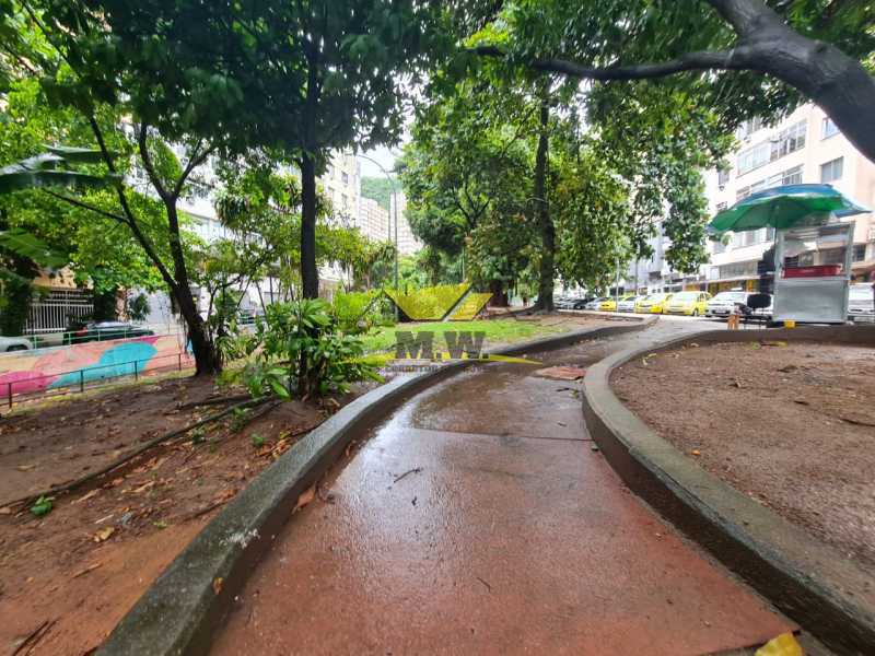 WhatsApp Image 2022-12-13 at 1 - 5