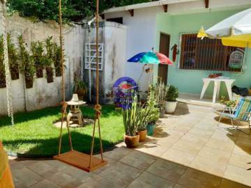 Casa Comercial 244m² para venda e aluguel Imbetiba, Macaé - R$ 750.000 - MCCC30001