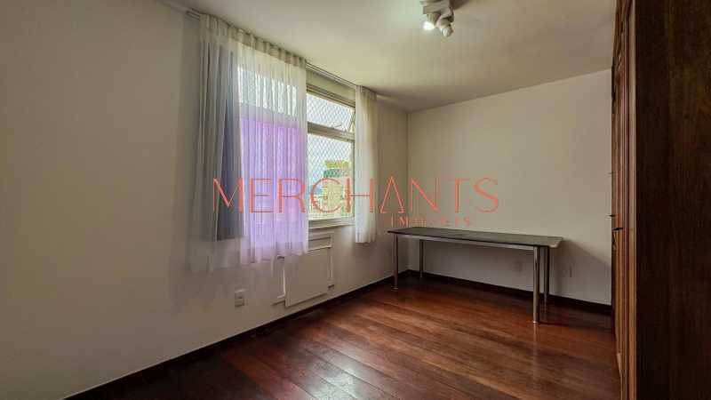 Quarto - 15