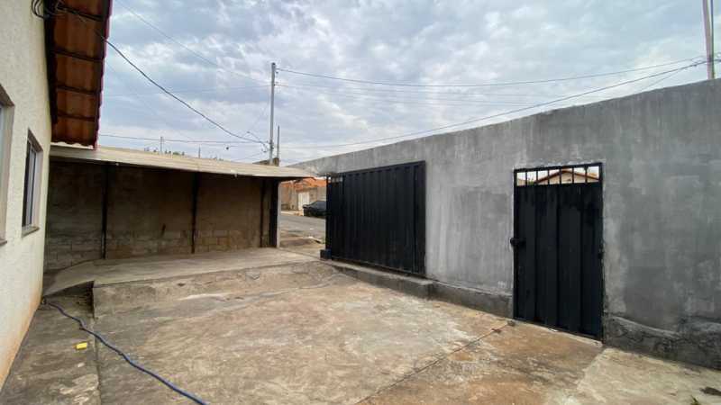 Conheça WhatsApp Image 2026-09-02 at 1 do imóvel - Casa 2 quartos para alugar Patos de Minas,MG - R$ 850 - DMCA20031 - 6 WhatsApp Image 2026-09-02 at 1 - 6
