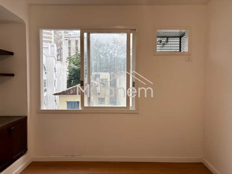 Conheça Primeiro Quarto do imóvel - Apartamento à venda Rua Desembargador Alfredo Russel, Leblon, Rio de Janeiro - R$ 3.150.000 - MGAP30032 - 6 Primeiro Quarto - 6