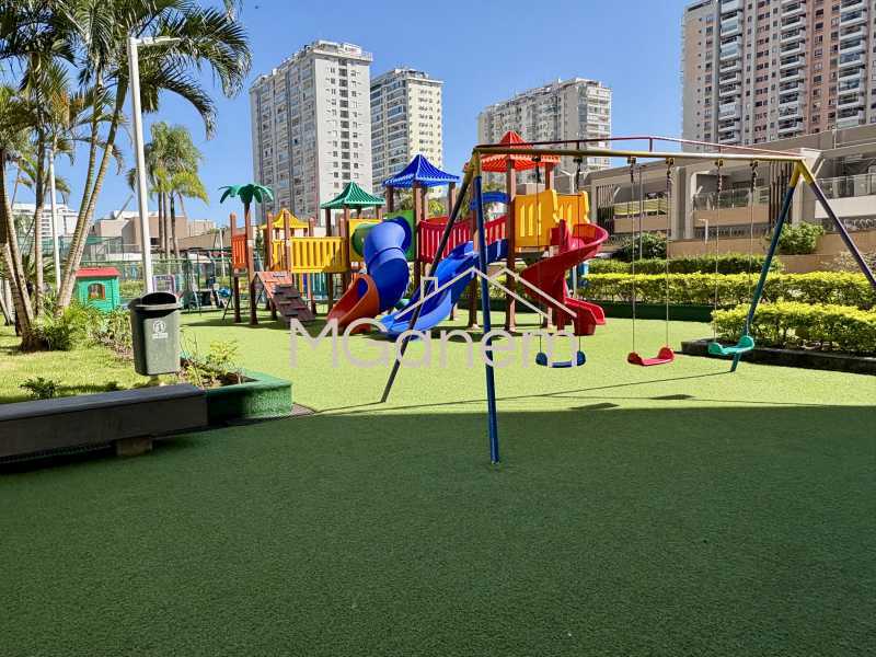 Conheça Playground do imóvel - Apartamento à venda Avenida Marechal Henrique Lott, Barra da Tijuca, Rio de Janeiro - R$ 1.900.000 - MGAP30035 - 24 Playground - 24