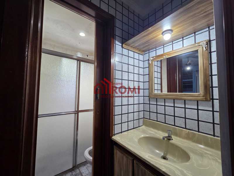 WhatsApp Image 2025-12-04 at 1 - 9