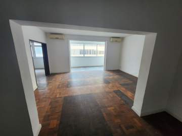 Imperdível - Amplo apartamento na praia de Copacabana. Em um dos melhores pontos da Orla.4Qtos silencioso, c-vaga - JDAP40007