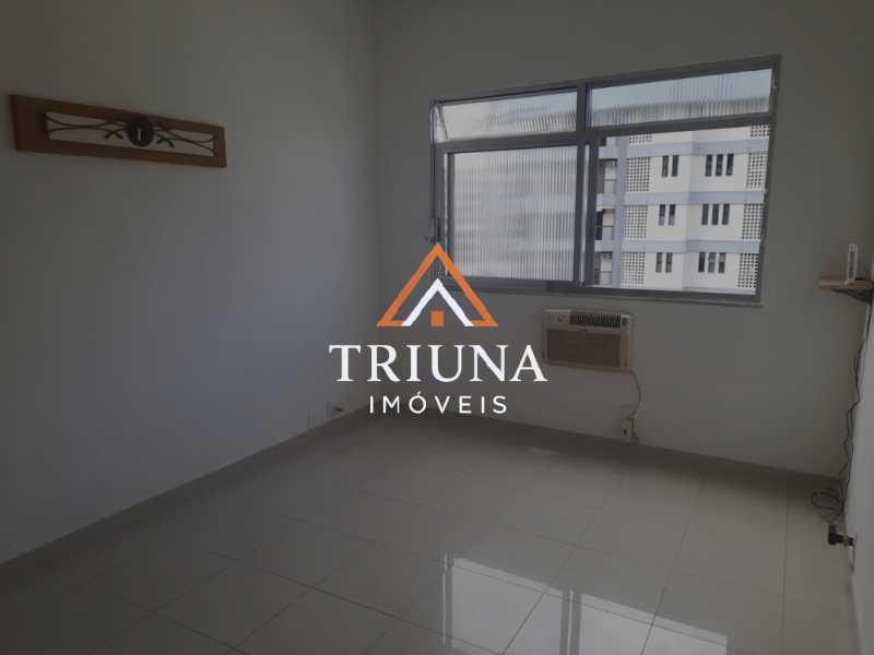 1000062877 - 4