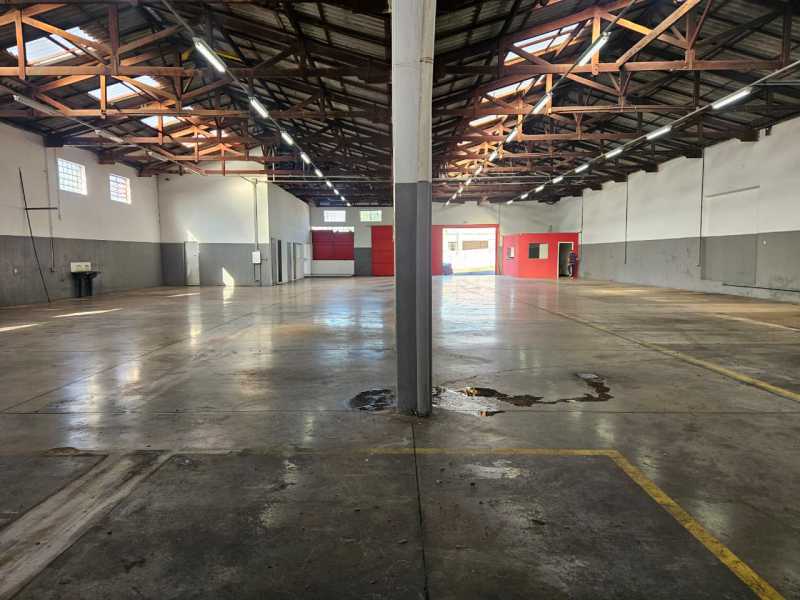 Conheça 8 do imóvel - Barracão 1.000m² Locação - Centro Londrina (ZC1) - DLGA00017 - 8 8 - 8