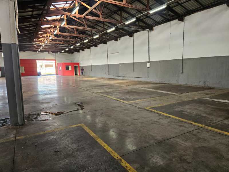 Conheça 9 do imóvel - Barracão 1.000m² Locação - Centro Londrina (ZC1) - DLGA00017 - 9 9 - 9