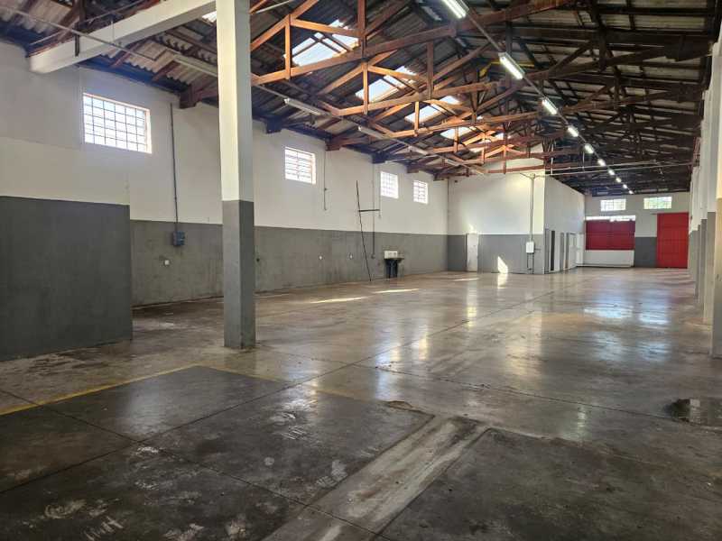 Conheça 5 do imóvel - Barracão 1.000m² Locação - Centro Londrina (ZC1) - DLGA00017 - 5 5 - 5