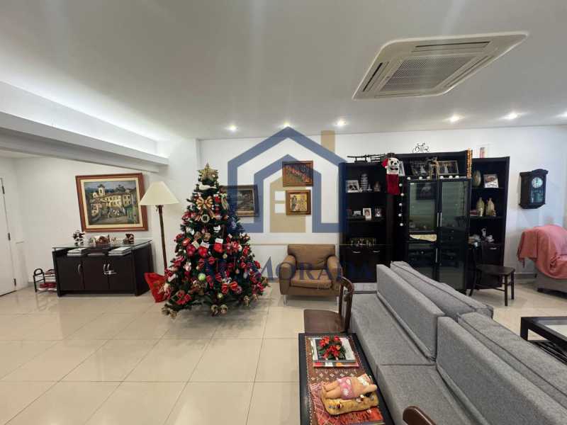 Sala de estar e jantar - 4