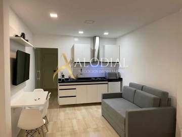 Apartamento à venda Avenida Atlântica, Copacabana, Rio de Janeiro - R$ 750.000 - AP0186