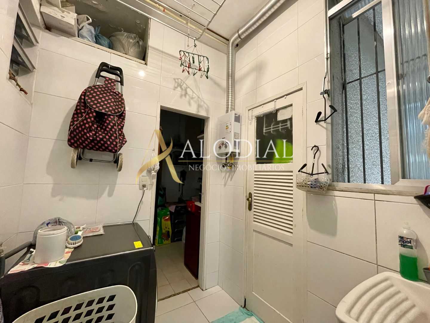 Área de Serviço - 15