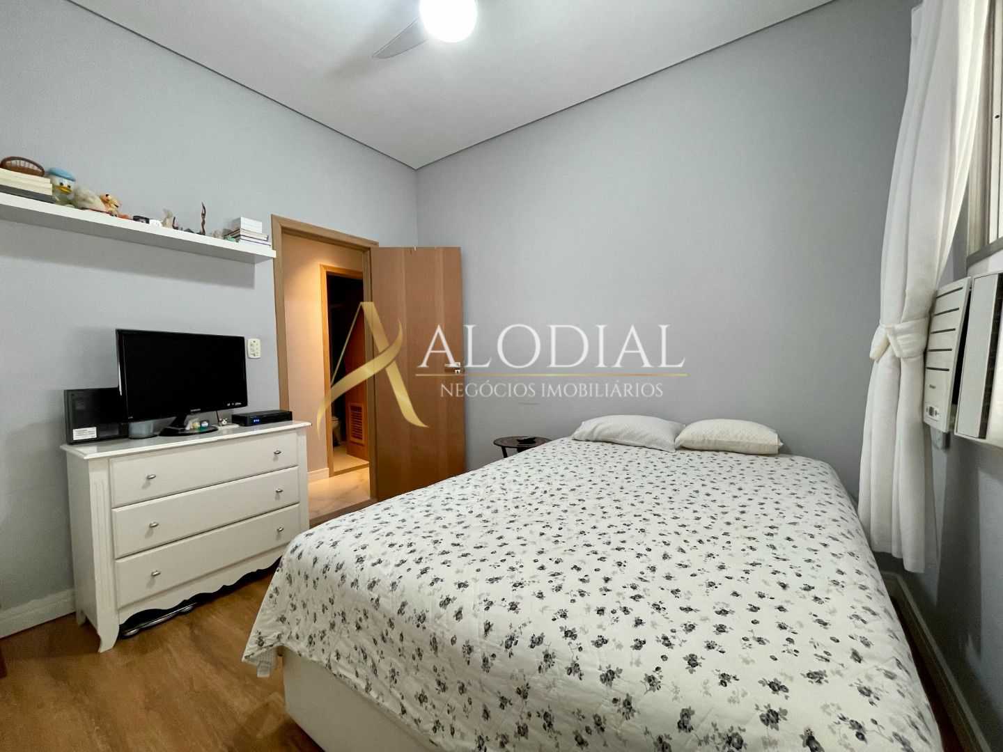 Quarto 02 - 8