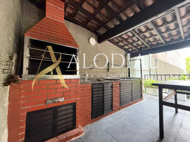 WhatsApp Image 2025-10-28 at 1 - 3