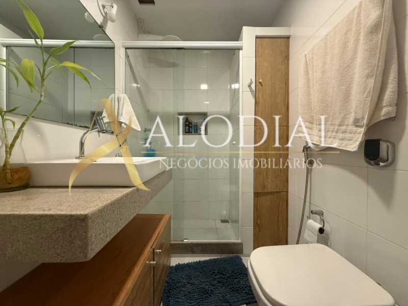 WhatsApp Image 2025-10-28 at 1 - 21