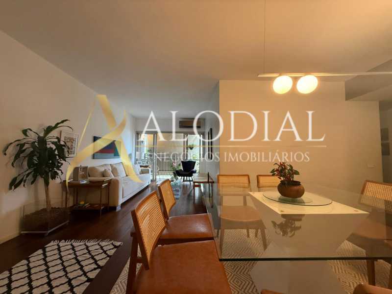 WhatsApp Image 2025-10-28 at 1 - 8