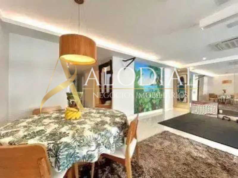 WhatsApp Image 2025-11-11 at 1 - 4