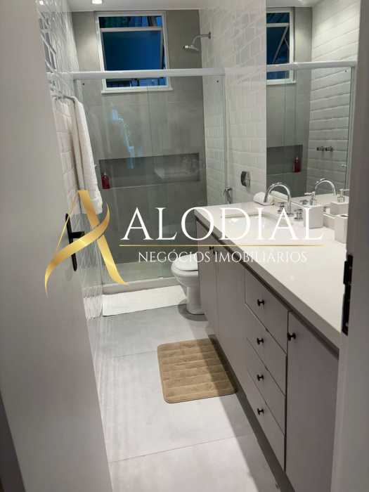 e4255172-608d-4cd9-b3bc-a9a81a - 13