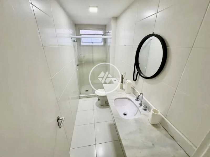 5f2454bb-62e1-40ba-8db9-6ca5a8 - 8
