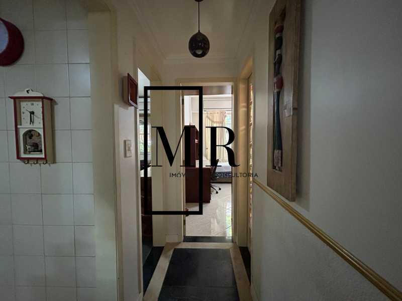 f22a7f92-01f4-44e6-9301-779eea - 11