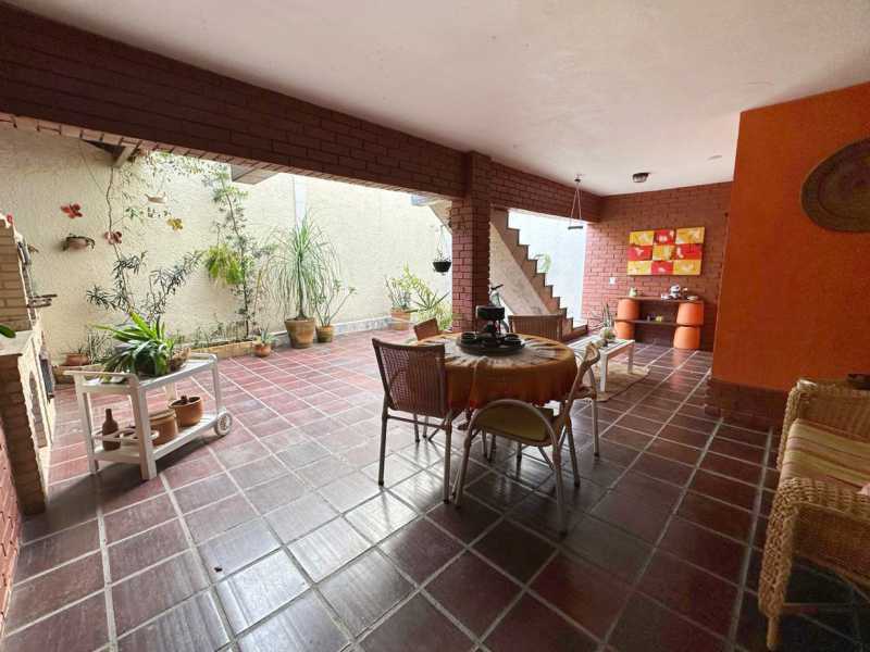 d5f9c35b-3981-4725-aae8-875c84 - 21