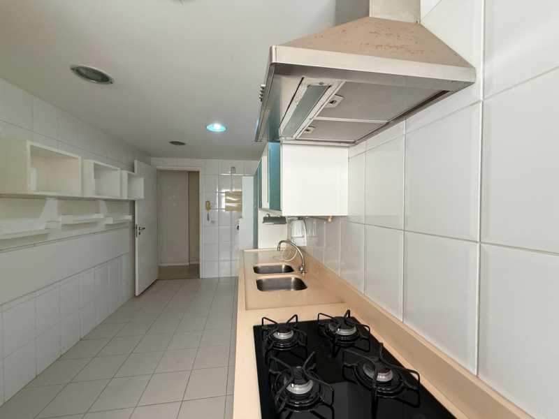 09775d70-c931-4f9d-b273-dc1586 - 13