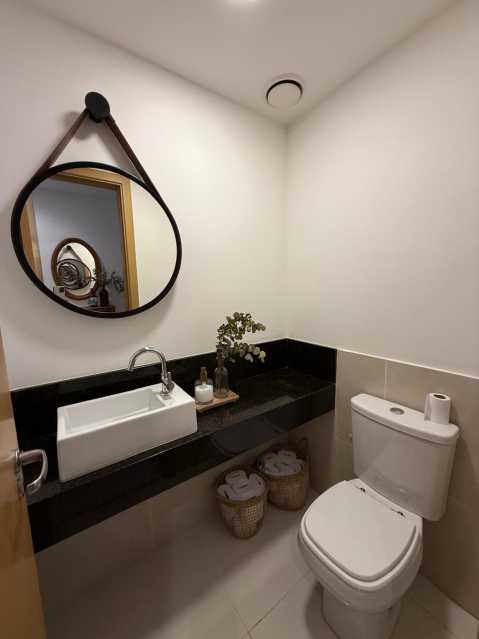 b88ff8b6-97ff-4bdb-84f7-72cc81 - 8