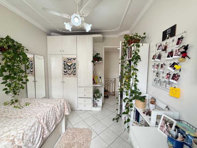 e293d5fb-4c30-4051-a0da-c8e609 - 12