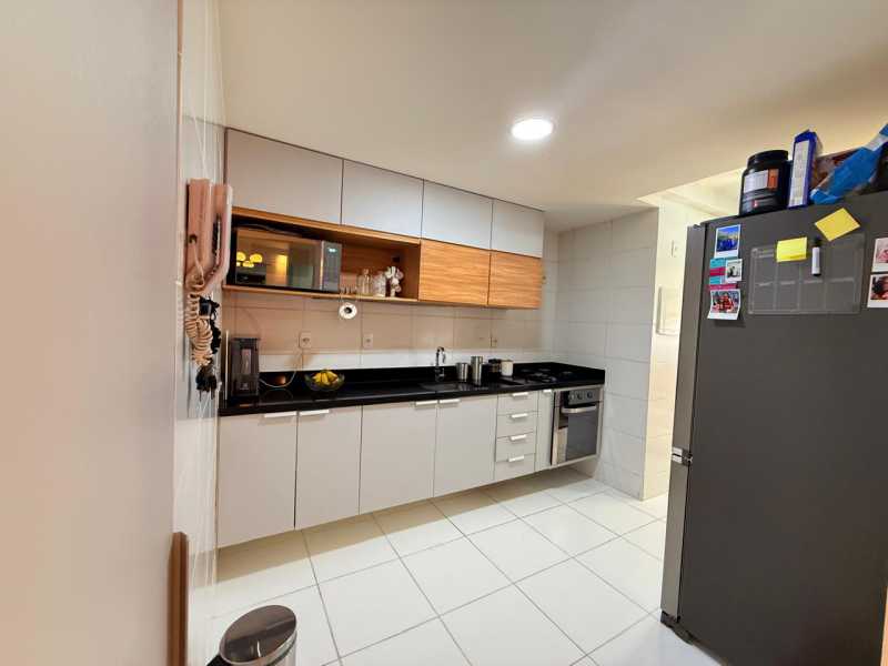 ce5d4eec-f79e-43b1-9077-d5117e - 10