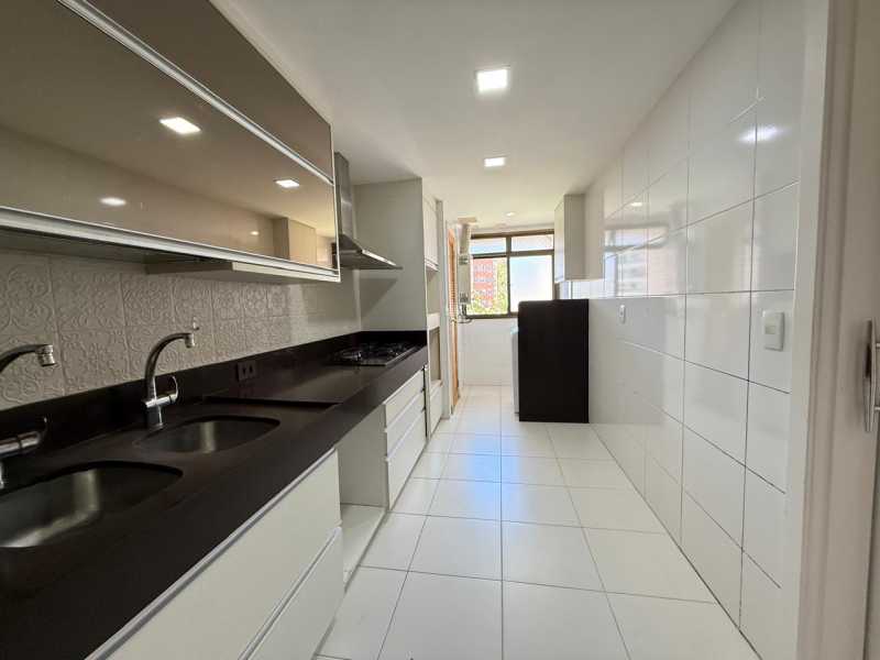 e8a6e454-5b9a-499b-8a94-0c382b - 14