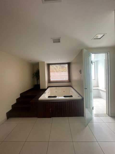 e275528d-e772-42c7-90da-f0855c - 17