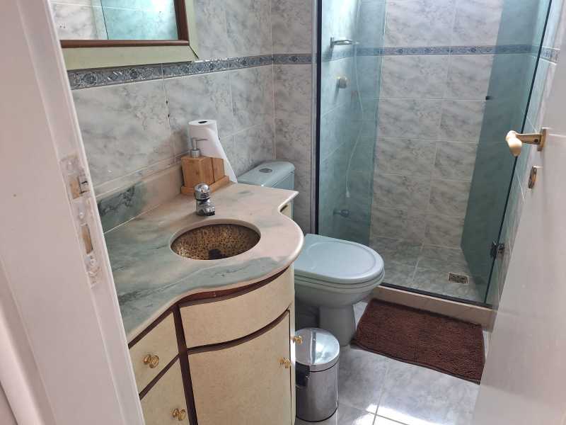 ec076a43-1e2f-464b-938b-0bf0ea - 17