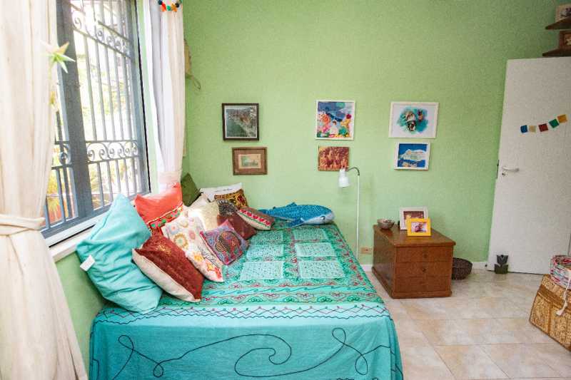 d570a149-0413-4ef8-9a05-edde2d - 16