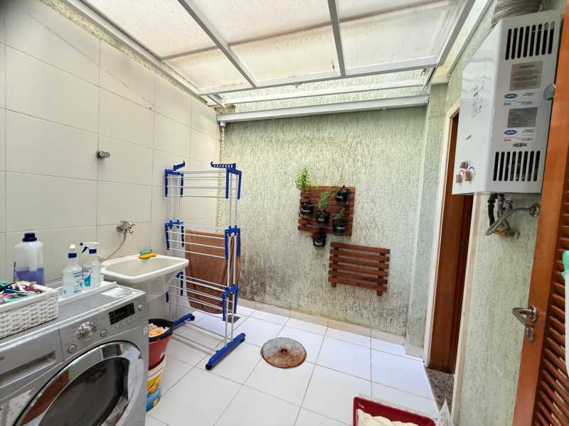 dc7735dd-b727-415e-8a46-a0c5ee - 19