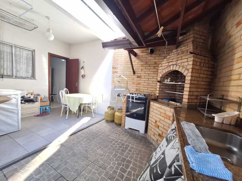 Conheça e8e8064f-1ffe-4e65-b573-dfee9e do imóvel - Casa em Condomínio à venda Rua General José Neves, Pechincha, Rio de Janeiro - R$ 850.000 - LVCN30007 - 17 e8e8064f-1ffe-4e65-b573-dfee9e - 17