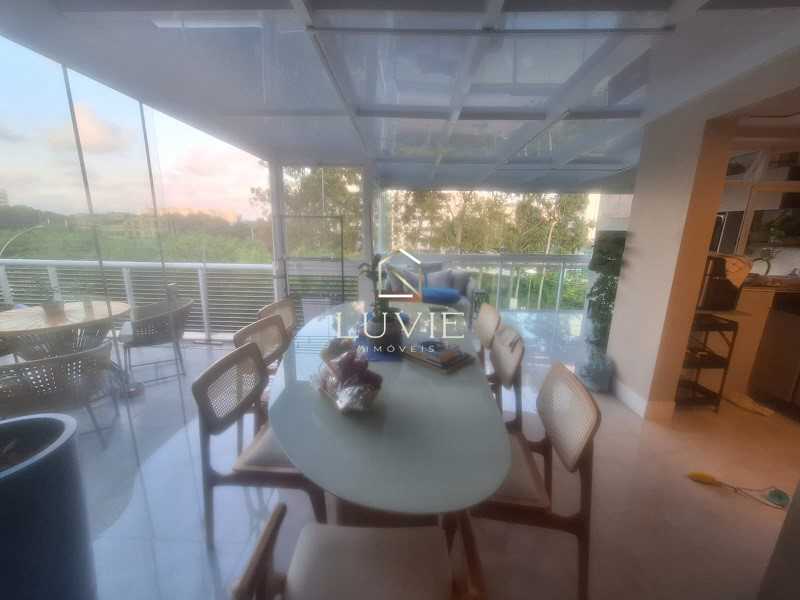 Conheça 4 do imóvel - Cobertura duplex 3 quartos sendo 2 suites reformada e automatizada no Luxuoso Condomínio Barra Village Lakes - LVCO30005 - 5 4 - 5