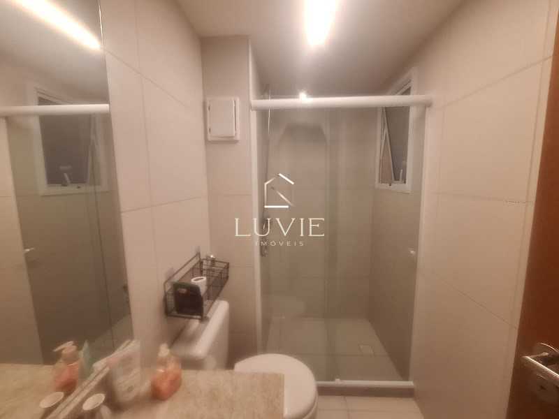 Conheça 10 do imóvel - Cobertura duplex 3 quartos sendo 2 suites reformada e automatizada no Luxuoso Condomínio Barra Village Lakes - LVCO30005 - 11 10 - 11