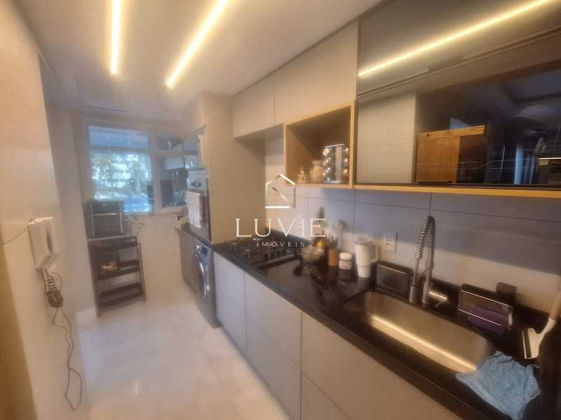 Conheça 15 do imóvel - Cobertura duplex 3 quartos sendo 2 suites reformada e automatizada no Luxuoso Condomínio Barra Village Lakes - LVCO30005 - 16 15 - 16