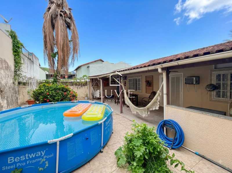 Conheça 754bde39-d38a-471f-805e-7b1d73 do imóvel - Casa em Condomínio à venda Rua Aperibé, Taquara, Rio de Janeiro - R$ 700.000 - LVCN30008 - 22 754bde39-d38a-471f-805e-7b1d73 - 22