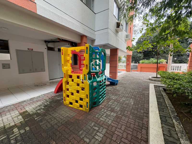 Conheça f825f6bb-8951-47d7-9076-8cc85e do imóvel - COBERTURA DE 141M² | 4 QUARTOS | 2 SUÍTES | PECHINCHA - LVCO40002 - 29 f825f6bb-8951-47d7-9076-8cc85e - 29