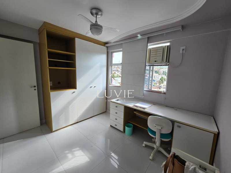 8ff700ce-184e-4741-874a-4a4dea - 5