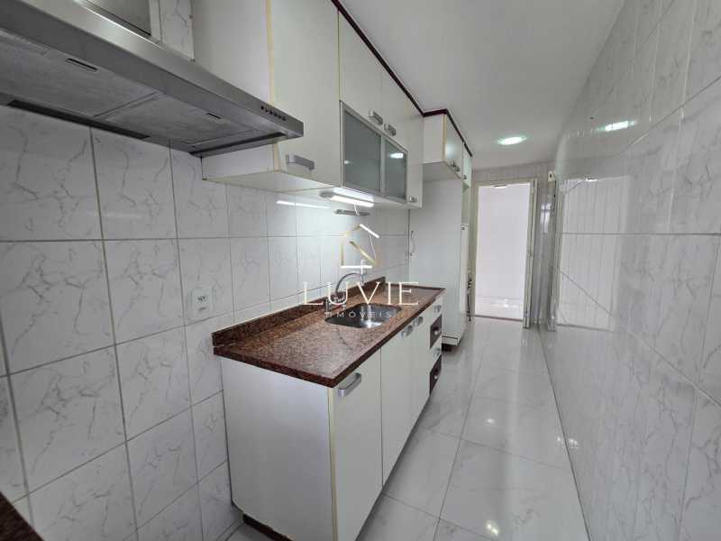 82ad5572-568c-4aed-b11f-569105 - 10