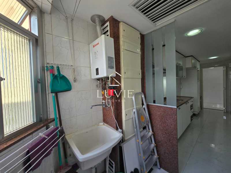 d4a5cf2f-b356-4f34-b5c3-b491fc - 22