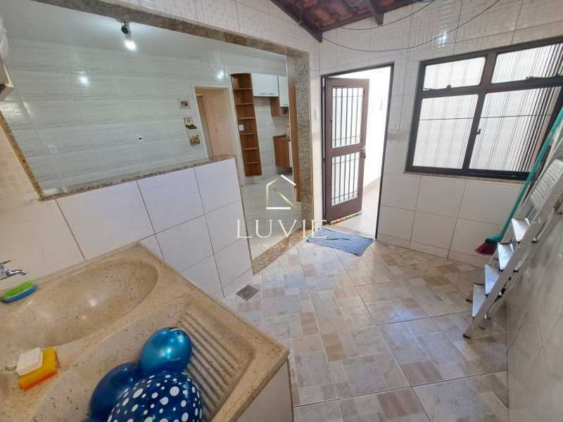 aaffd83e-6227-45cb-aea2-d9c0a3 - 21